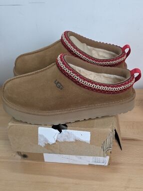 UGG Chestnut Suede Slip-On Clog with Red Patterned Trim K Tazz Size 5